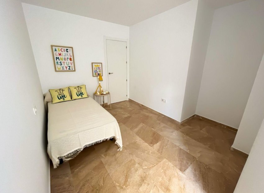 Odsprzedaż - Apartamento - Elche - Altabix