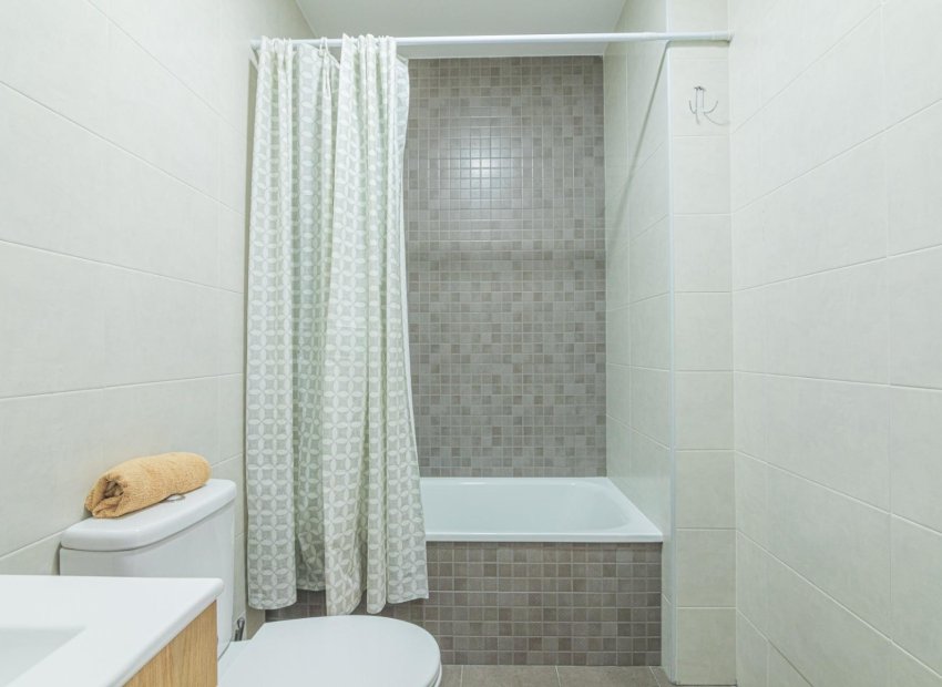 Odsprzedaż - Apartamento - Elche - Altabix