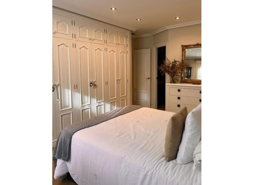 Odsprzedaż - Apartamento - Elche - Center