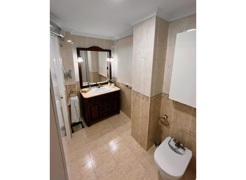 Odsprzedaż - Apartamento - Elche - Center