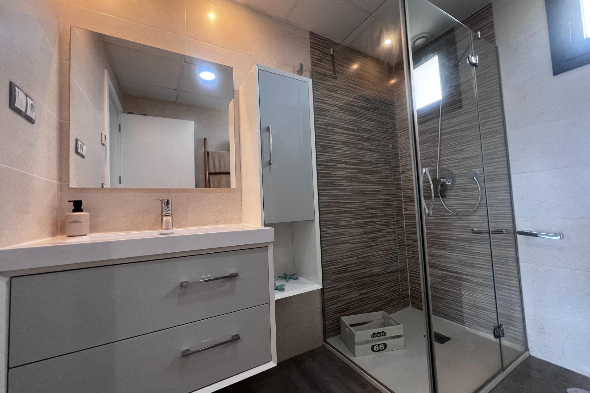 Odsprzedaż - Apartamento - Elche - Playa arenales del sol