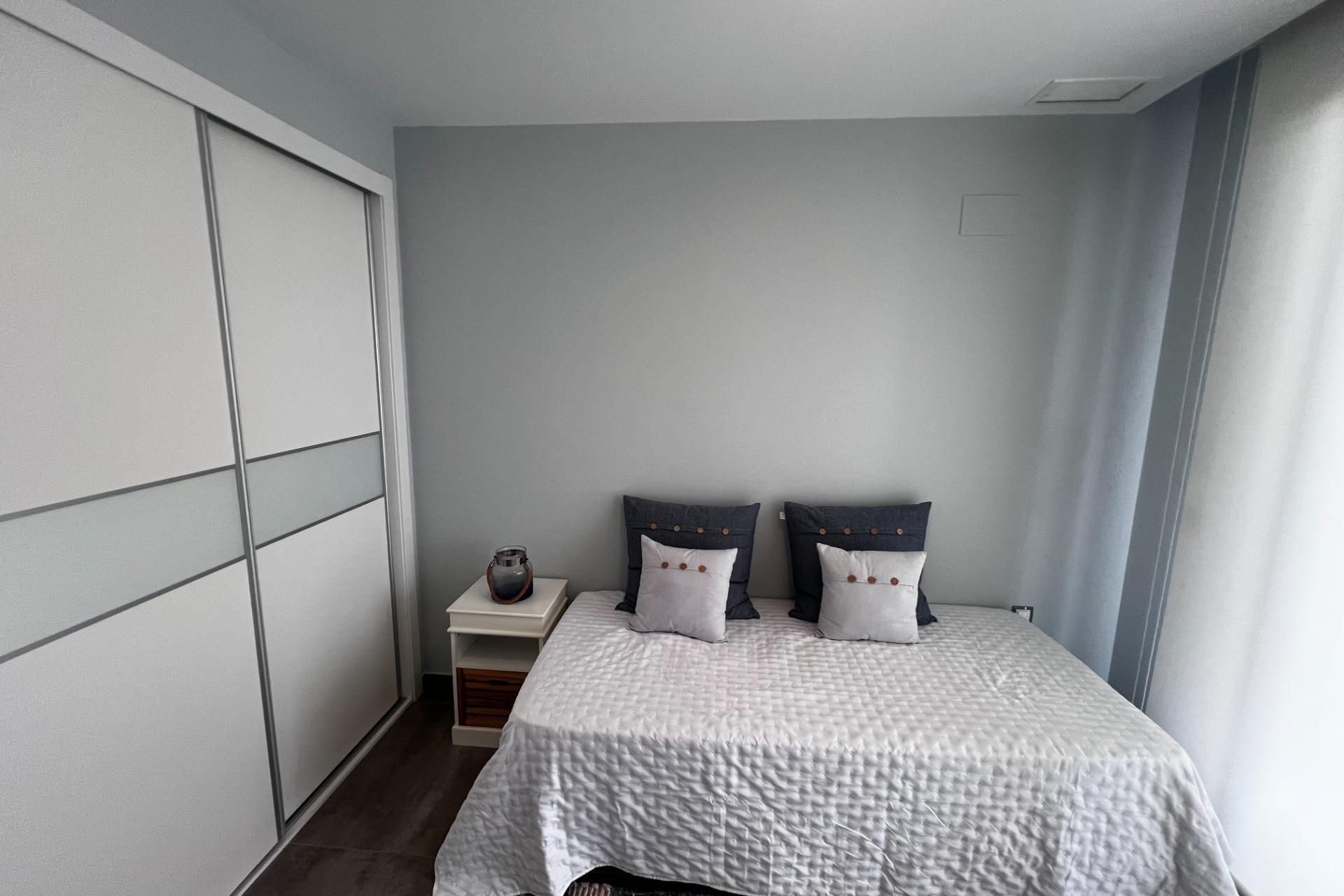 Odsprzedaż - Apartamento - Elche - Playa arenales del sol