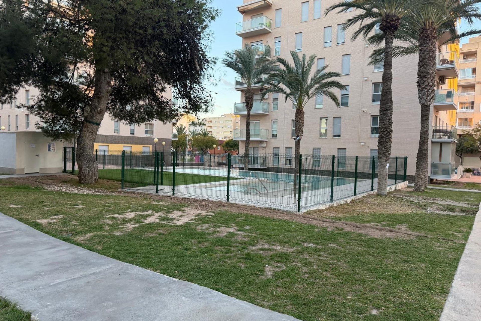 Odsprzedaż - Apartamento - Elche - Zona Deportiva-Nuevo Altabix