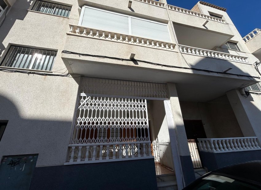Odsprzedaż - Apartamento - Torrevieja - Centro