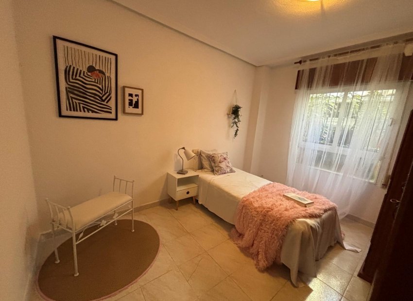 Odsprzedaż - Apartamento - Torrevieja - Centro