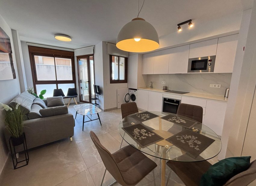 Odsprzedaż - Apartamento - Torrevieja - Centro