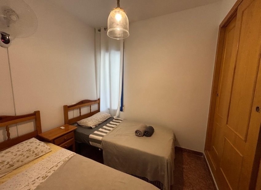 Odsprzedaż - Apartamento - Torrevieja - Playa de los Locos