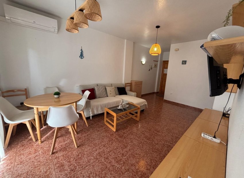 Odsprzedaż - Apartamento - Torrevieja - Playa de los Locos