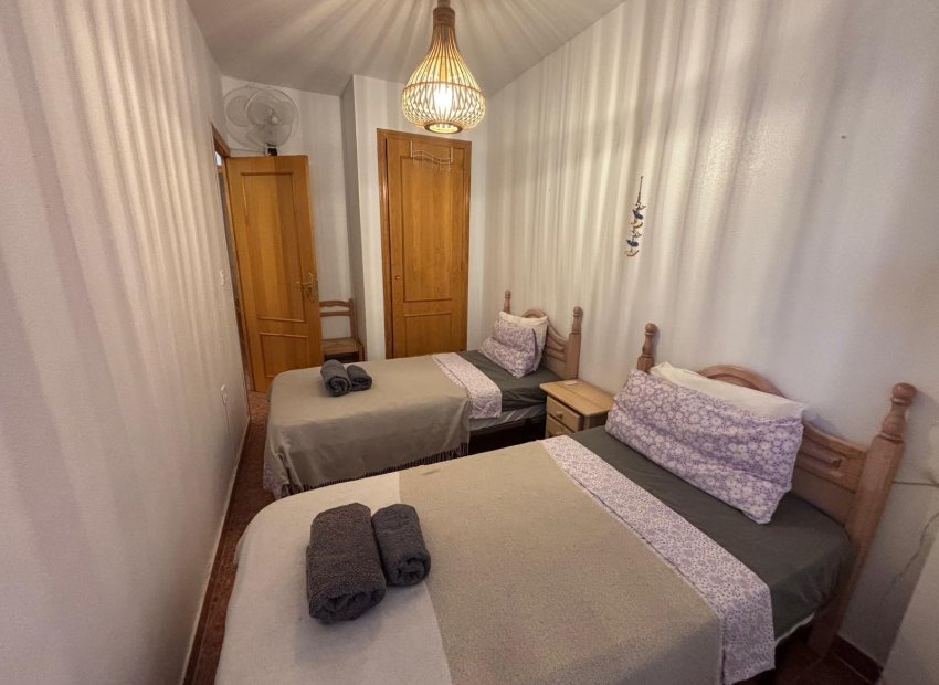 Odsprzedaż - Apartamento - Torrevieja - Playa de los Locos