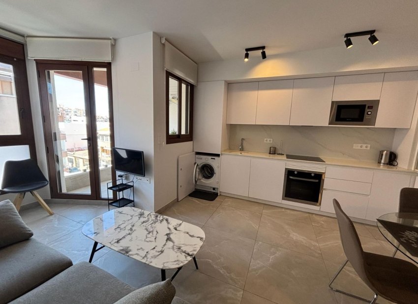 Odsprzedaż - Apartamento - Torrevieja - Playa de los Locos