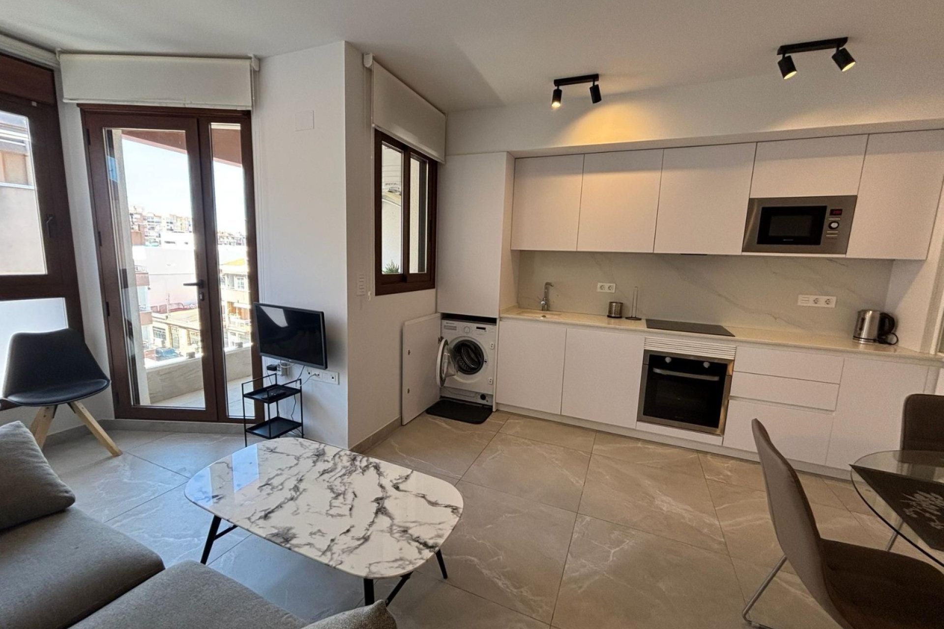 Odsprzedaż - Apartamento - Torrevieja - Playa de los Locos