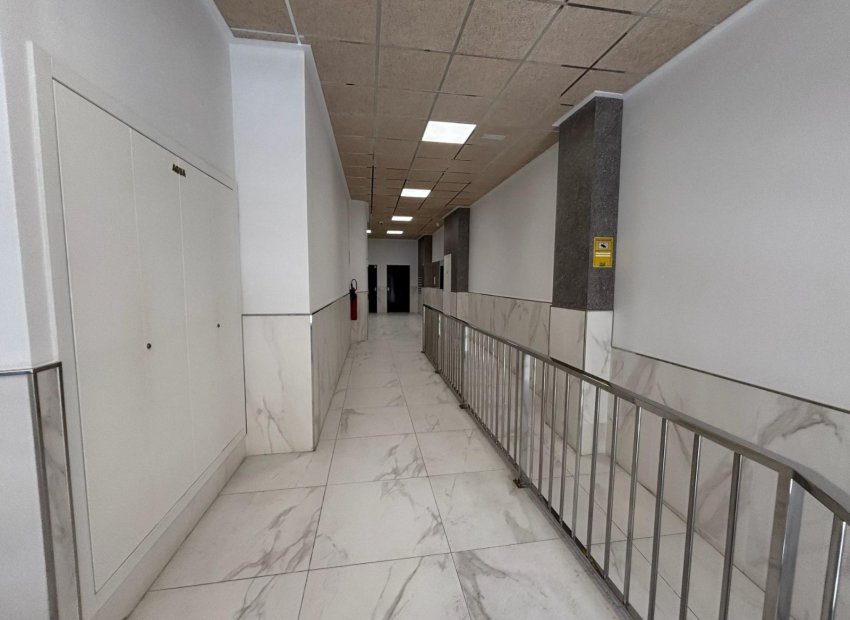 Odsprzedaż - Apartamento - Torrevieja - Playa de los Locos