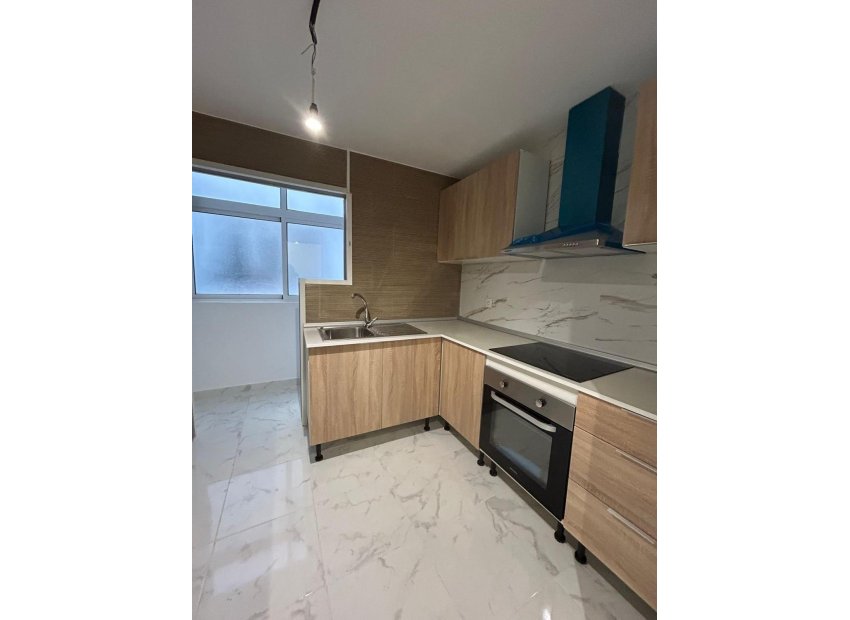 Odsprzedaż - Apartamento - Torrevieja - torrevieja