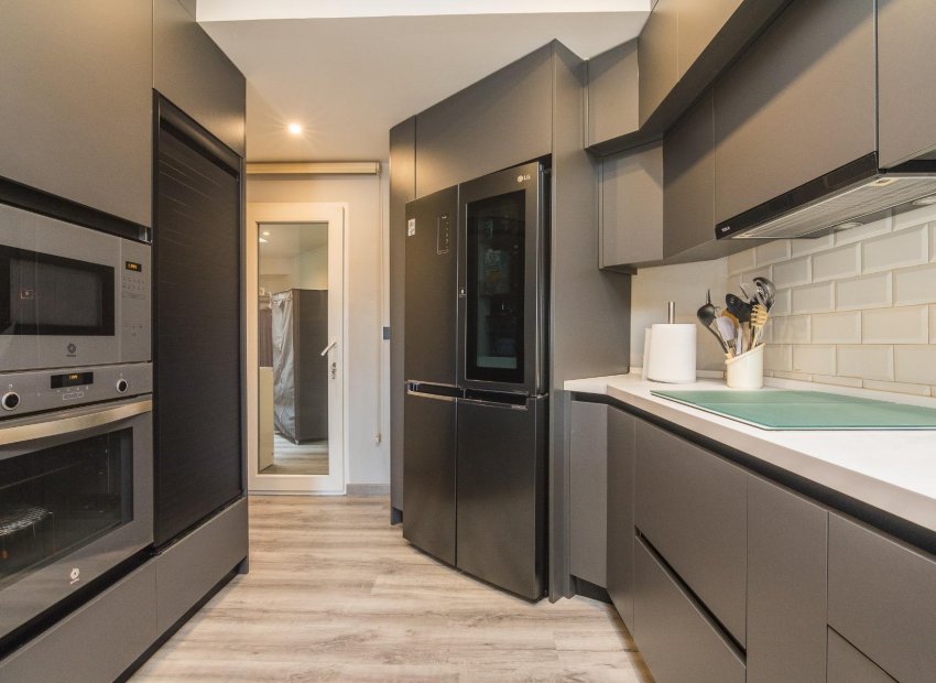 Odsprzedaż - Bungalow - Arenales del Sol - Zona paseo maritimo