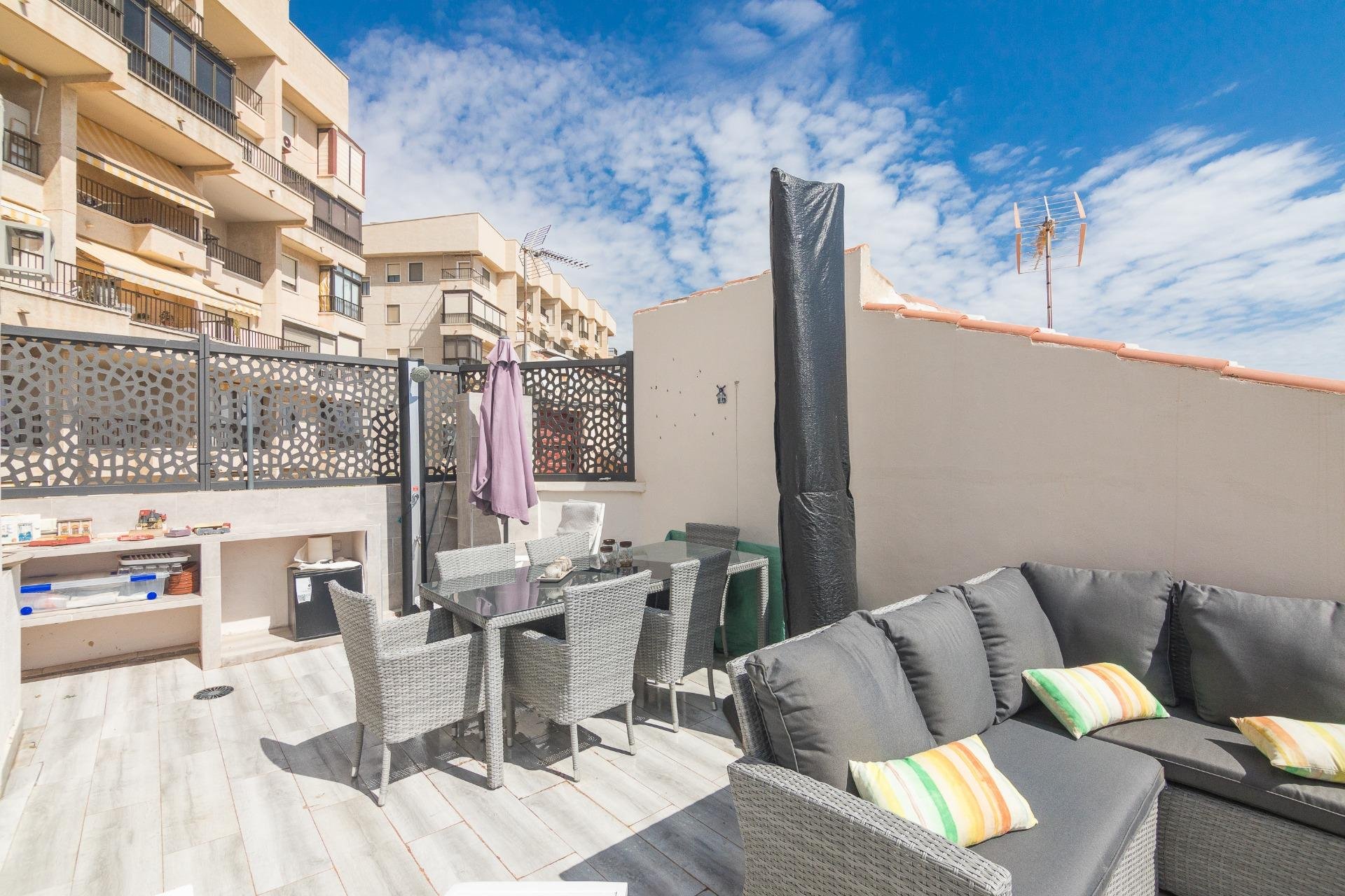 Odsprzedaż - Bungalow - Arenales del Sol - Zona paseo maritimo