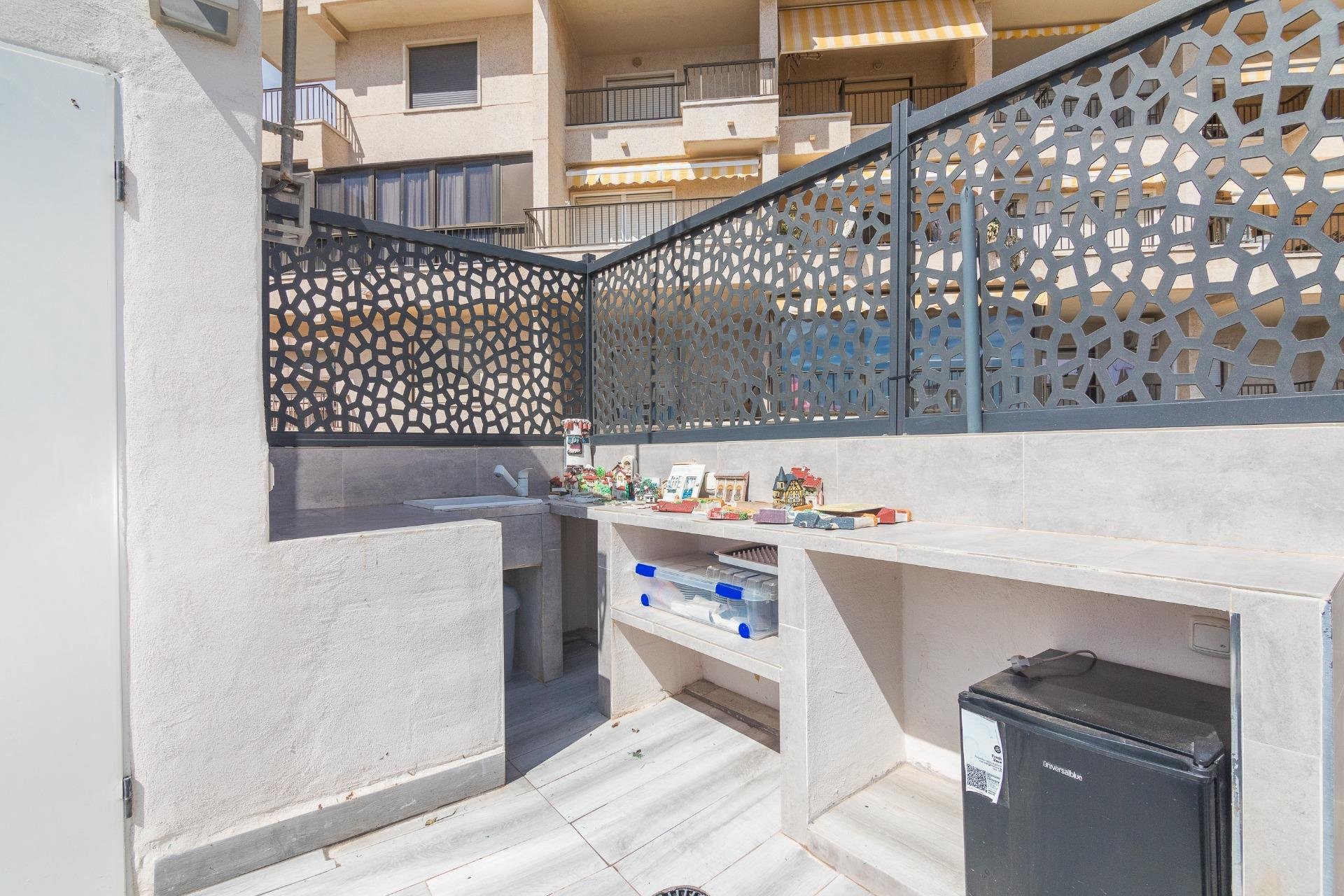 Odsprzedaż - Bungalow - Arenales del Sol - Zona paseo maritimo