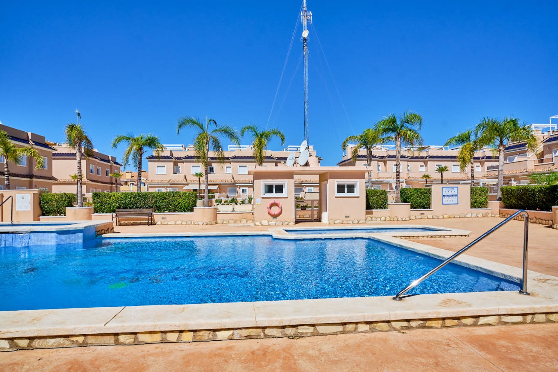 Odsprzedaż - Bungalow - CABO ROIG - Playa