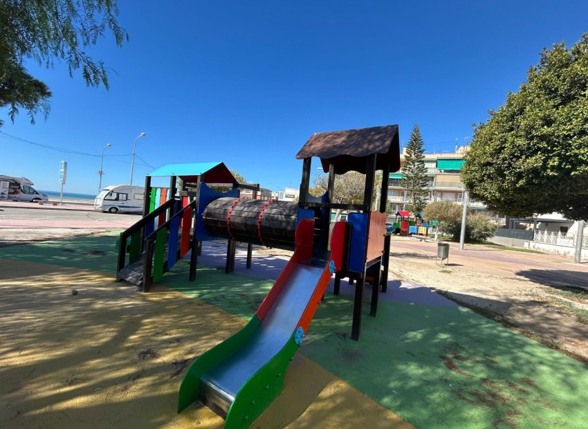 Odsprzedaż - Bungalow - Santa Pola - Playa Lisa