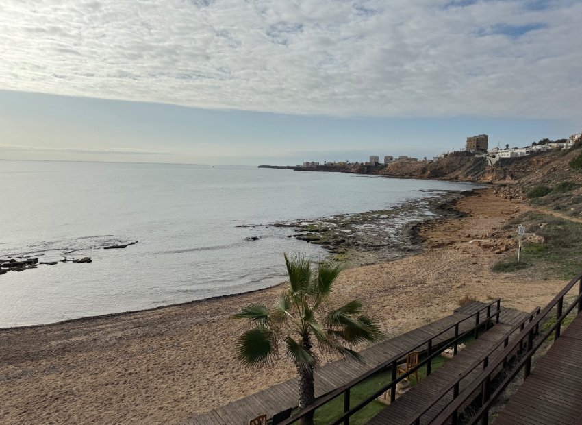 Odsprzedaż - Bungalow - Torrevieja - Cabo Cervera/PLAYA