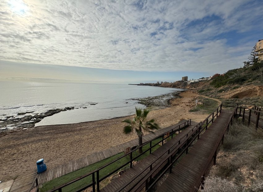 Odsprzedaż - Bungalow - Torrevieja - Cabo Cervera/PLAYA