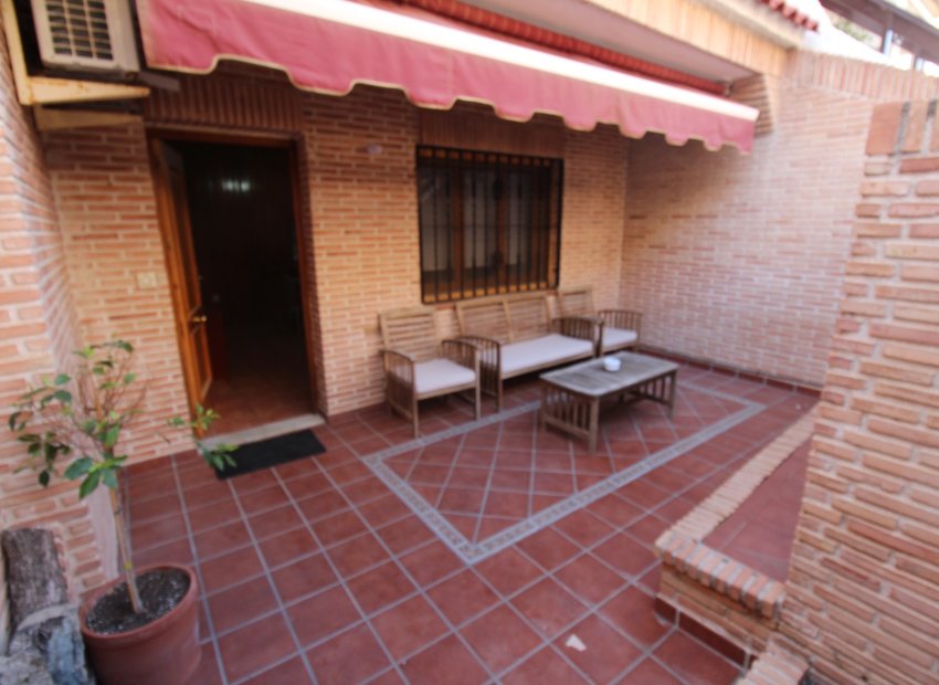 Odsprzedaż - Bungalow - Torrevieja - PLAYA DE LOS LOCOS