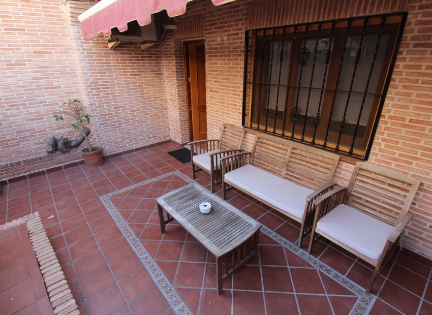 Odsprzedaż - Bungalow - Torrevieja - PLAYA DE LOS LOCOS