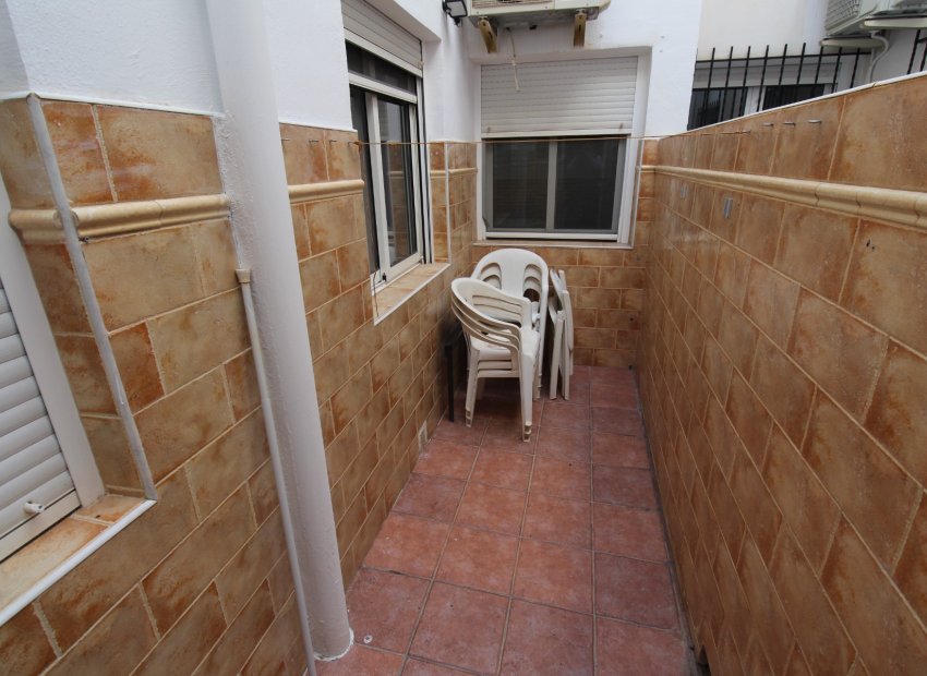 Odsprzedaż - Bungalow - Torrevieja - PLAYA DE LOS LOCOS