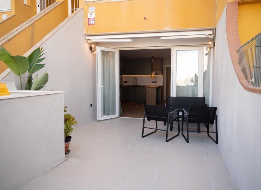 Odsprzedaż - Bungalow - Torrevieja - Playa de los Naufragos