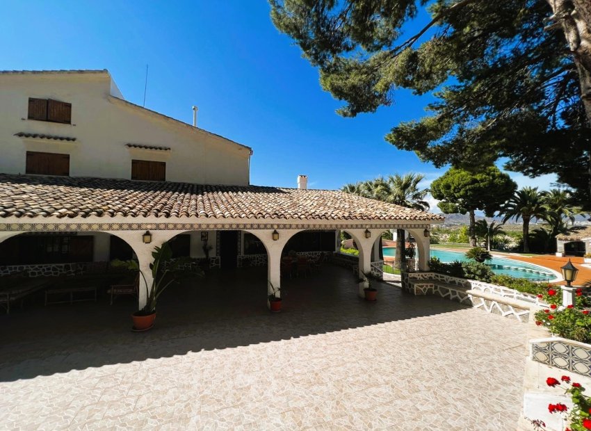 Odsprzedaż - Finca rústica - Monovar - Monover - Beties