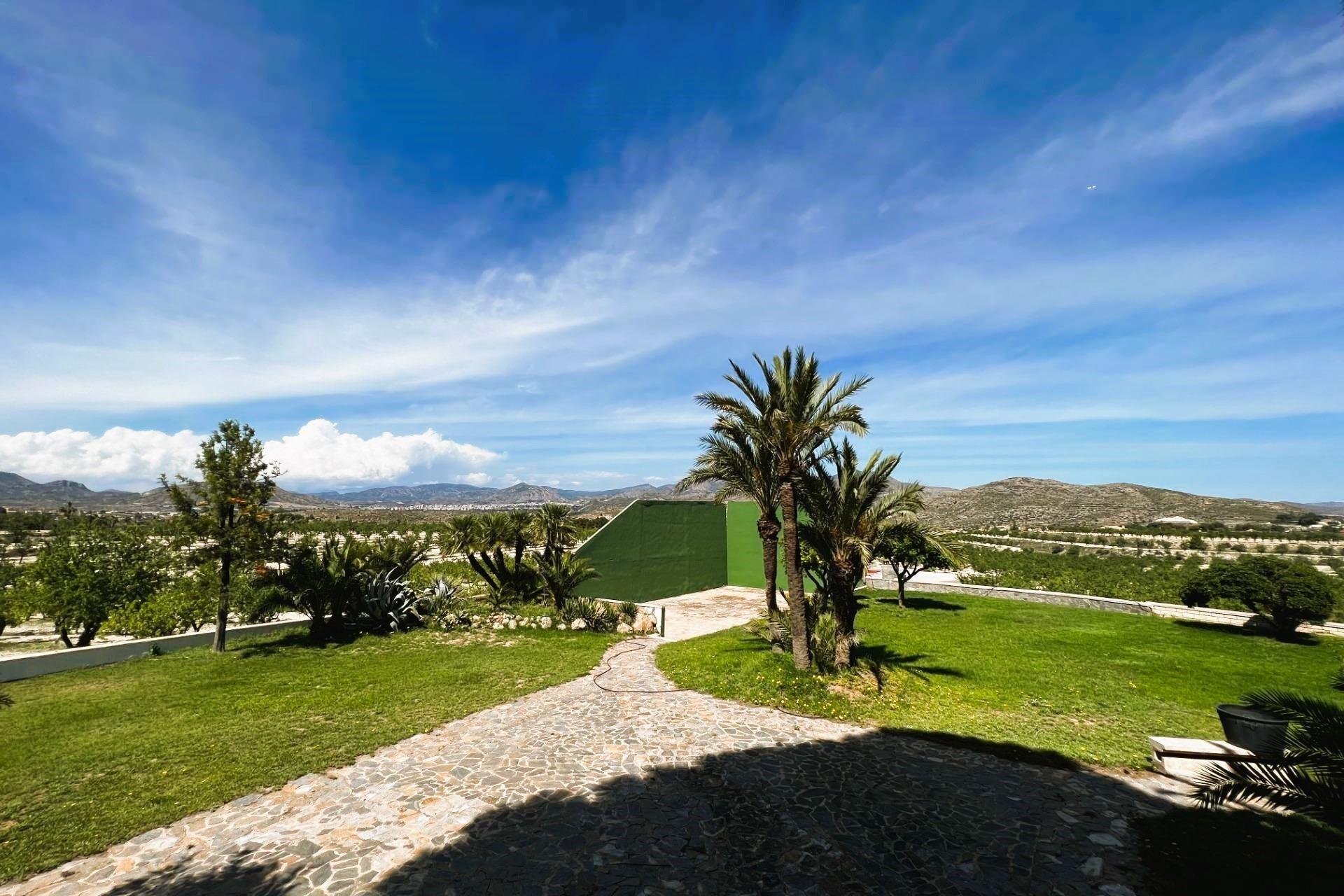 Odsprzedaż - Finca rústica - Monovar - Monover - Beties