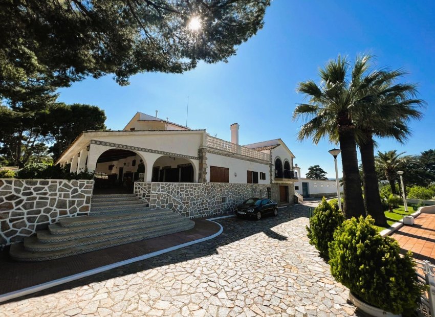 Odsprzedaż - Finca rústica - Monovar - Monover - Beties