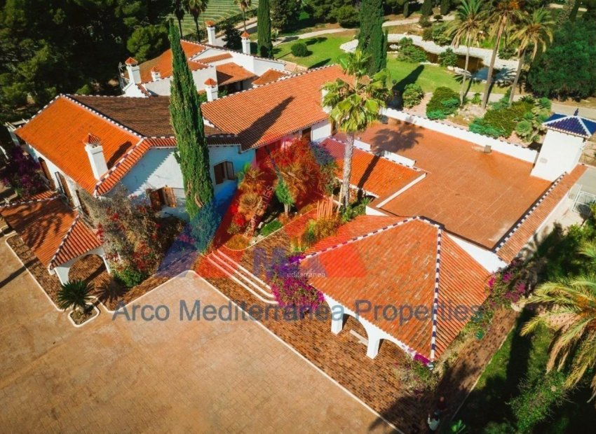 Odsprzedaż - Finca rústica - Novelda - SERRETA