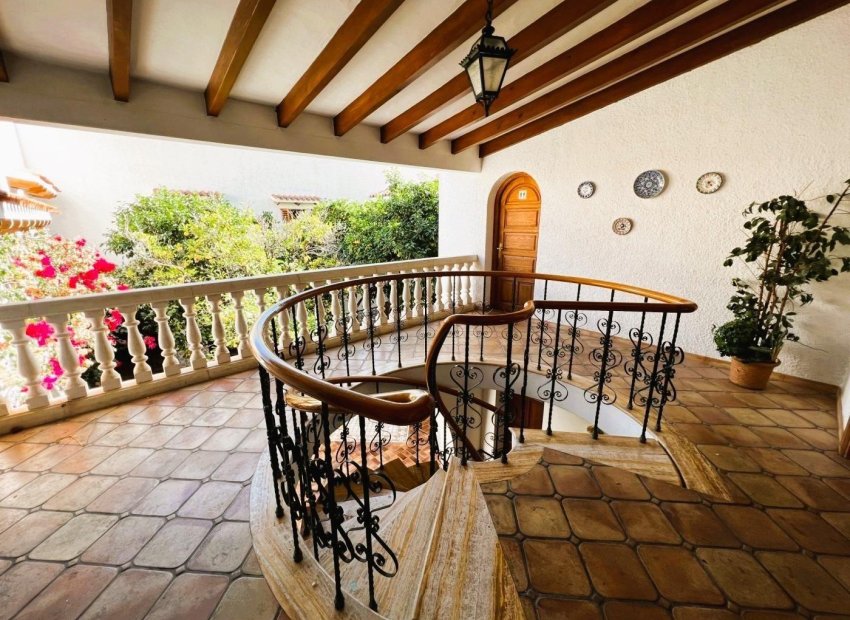 Odsprzedaż - Finca rústica - Novelda - SERRETA