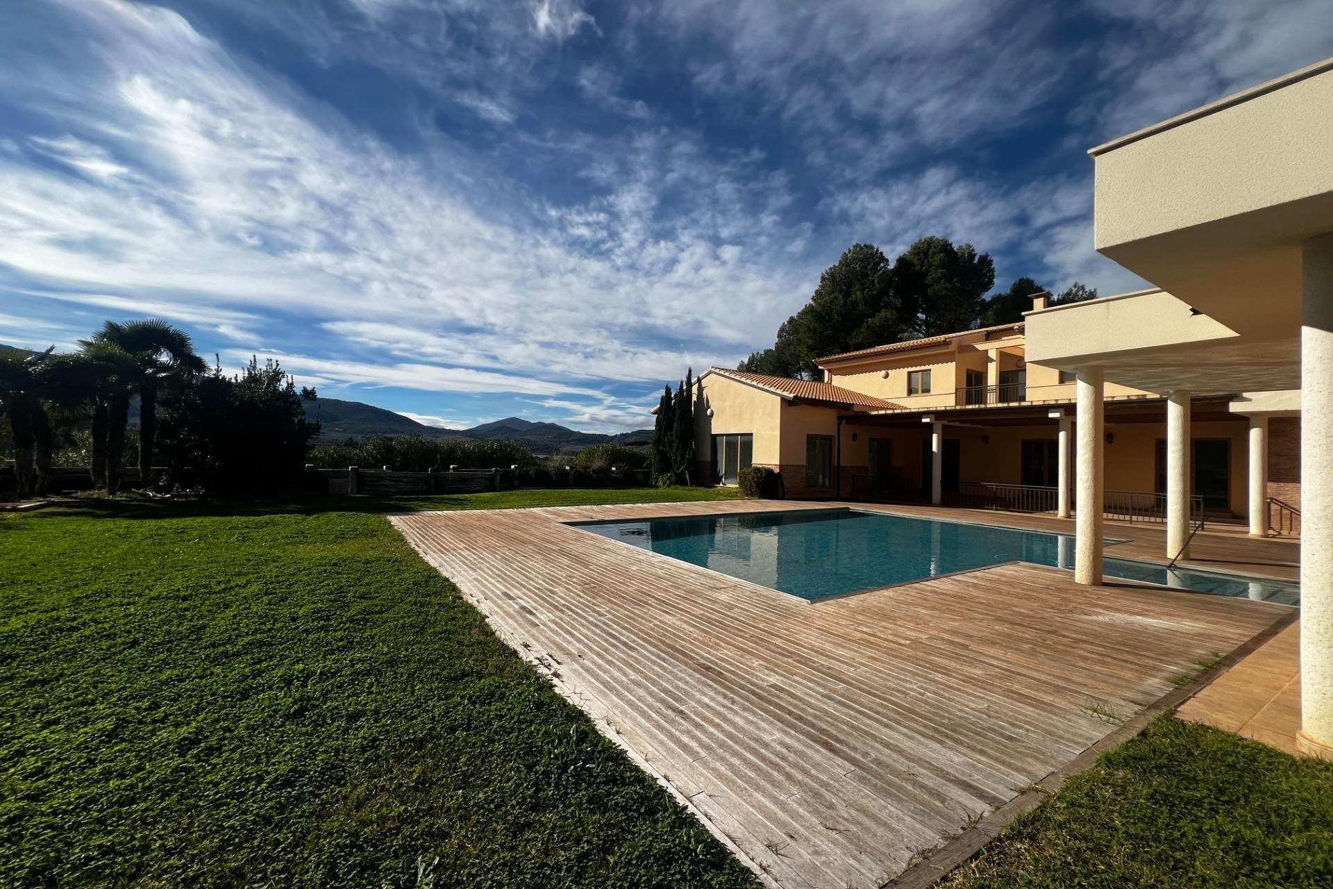 Odsprzedaż - Finca rústica - Penaguila