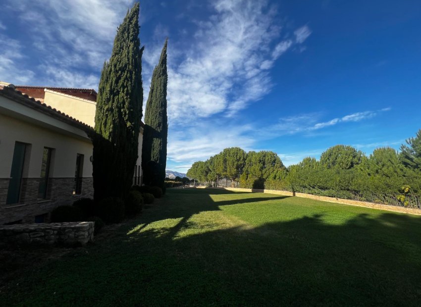 Odsprzedaż - Finca rústica - Penaguila