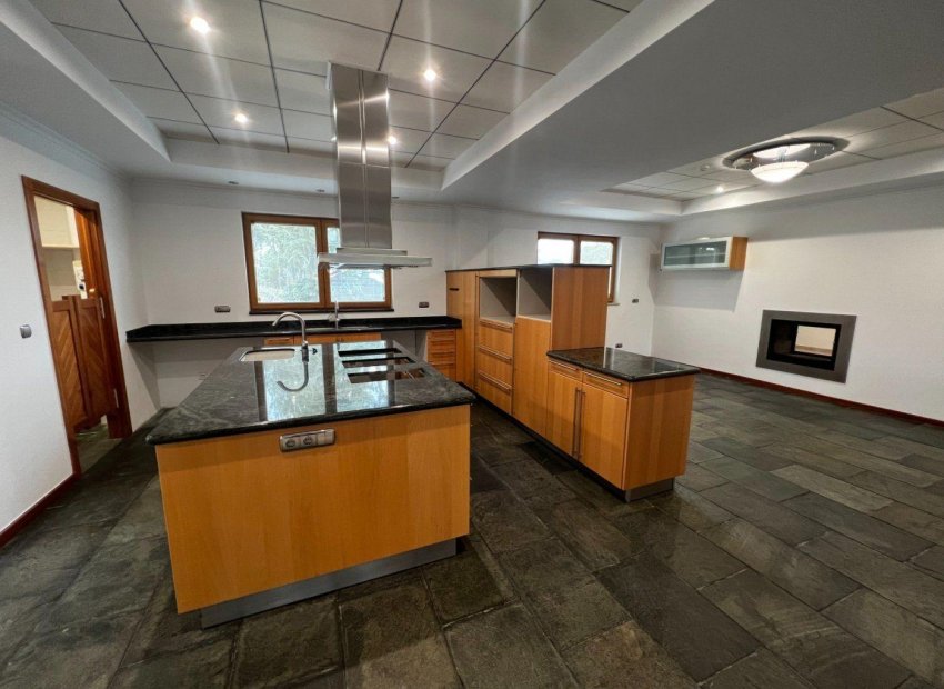 Odsprzedaż - Finca rústica - Penaguila