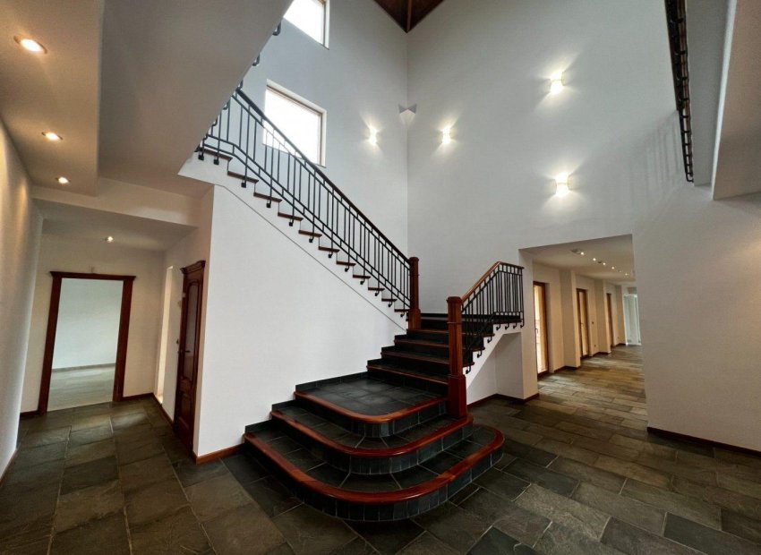 Odsprzedaż - Finca rústica - Penaguila