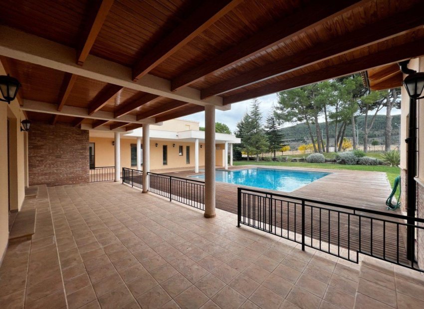 Odsprzedaż - Finca rústica - Penaguila