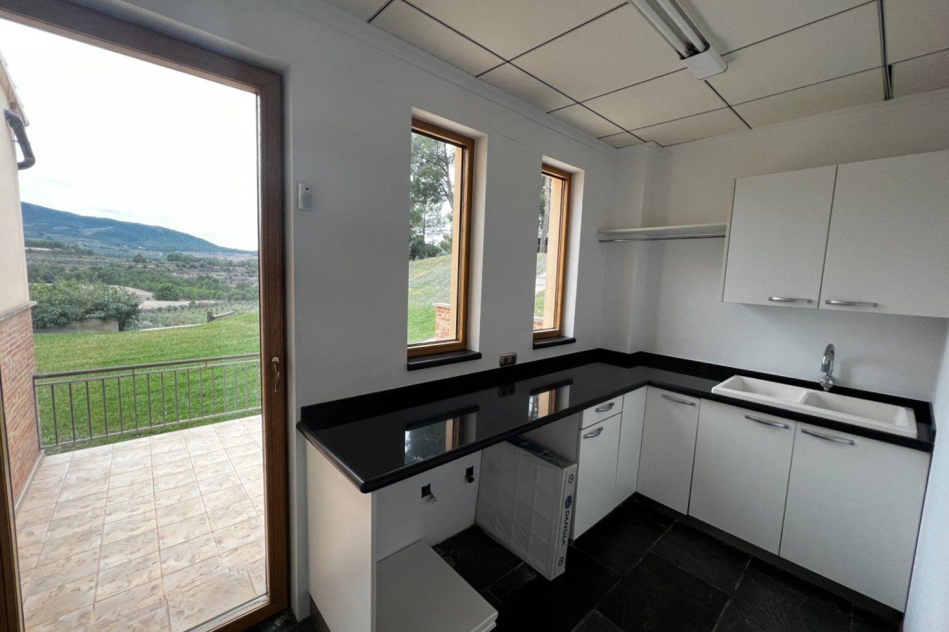 Odsprzedaż - Finca rústica - Penaguila