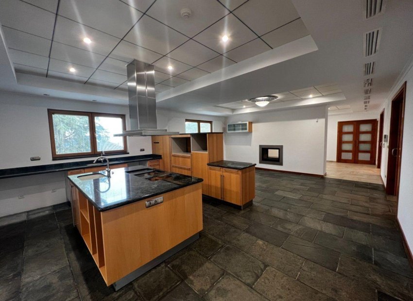 Odsprzedaż - Finca rústica - Penaguila