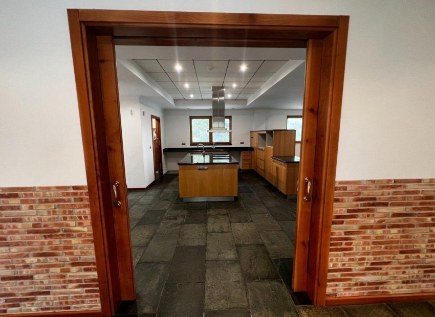 Odsprzedaż - Finca rústica - Penaguila