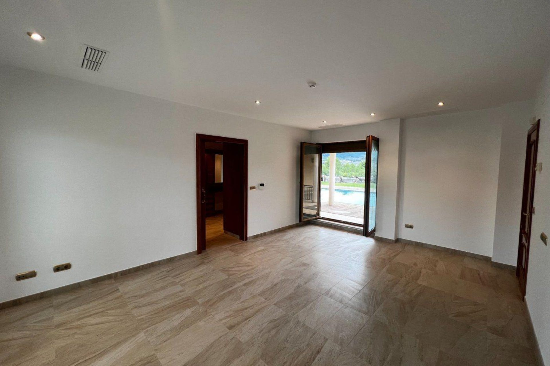 Odsprzedaż - Finca rústica - Penaguila