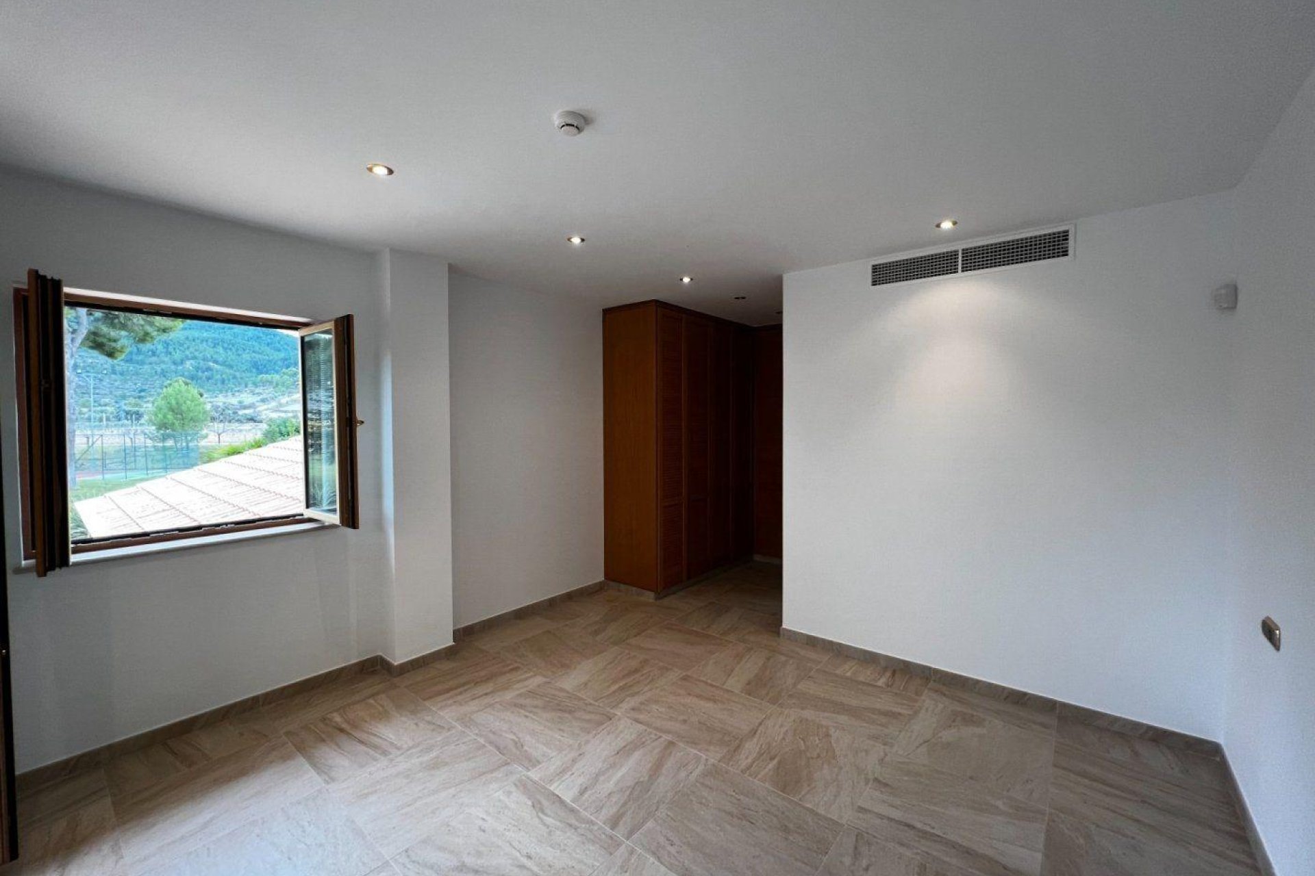 Odsprzedaż - Finca rústica - Penaguila