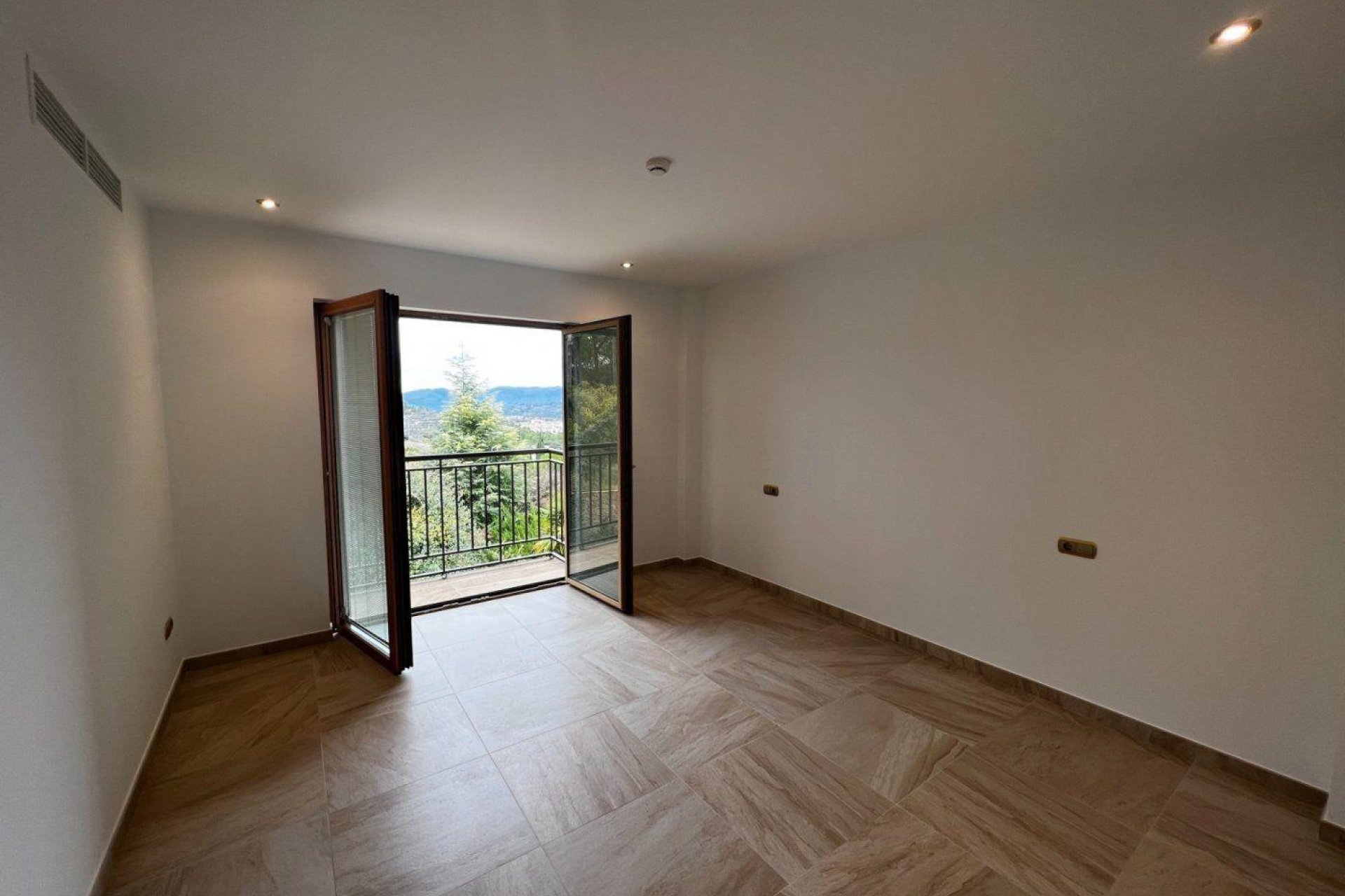 Odsprzedaż - Finca rústica - Penaguila