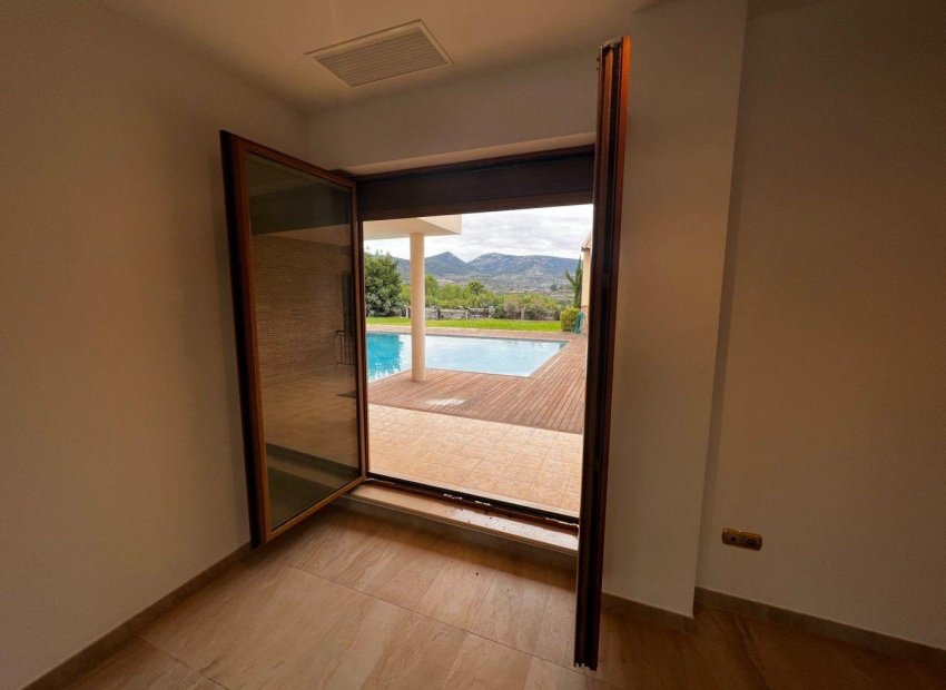 Odsprzedaż - Finca rústica - Penaguila