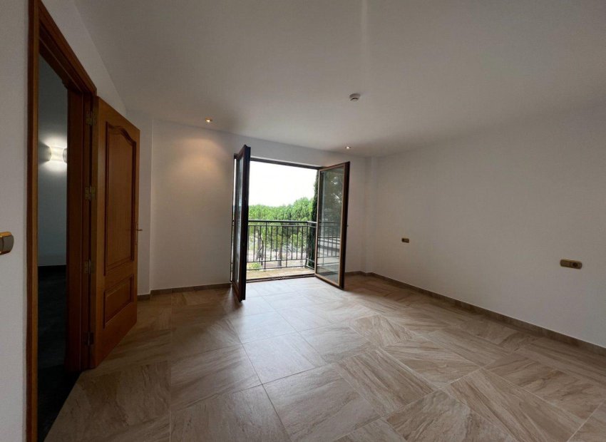 Odsprzedaż - Finca rústica - Penaguila