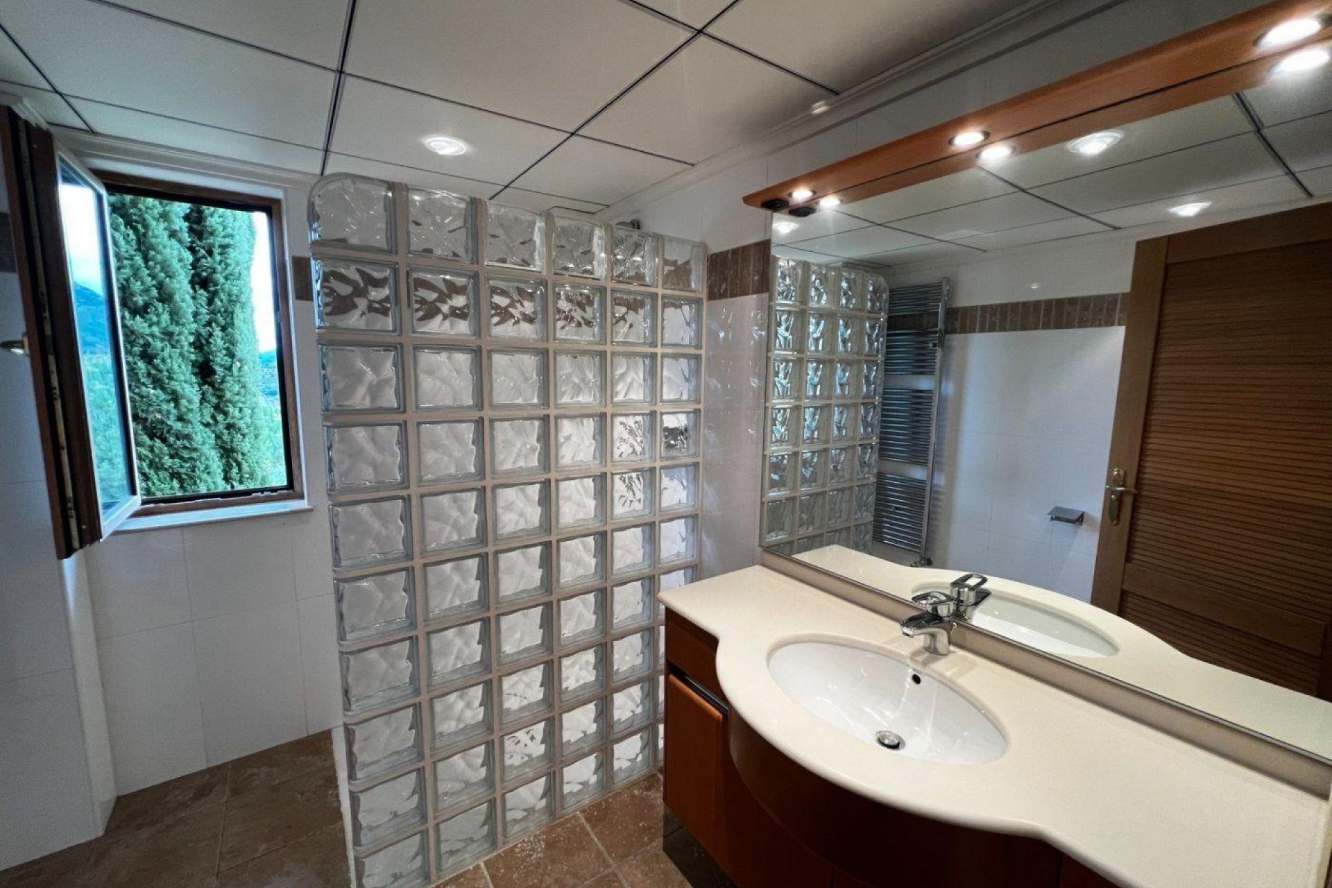 Odsprzedaż - Finca rústica - Penaguila