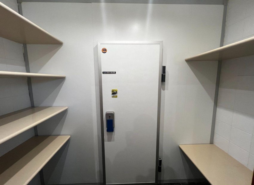 Odsprzedaż - Finca rústica - Penaguila