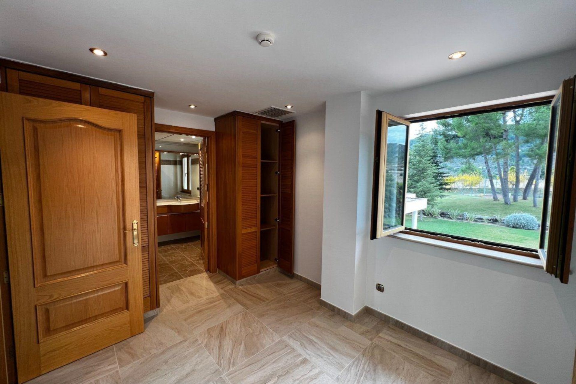 Odsprzedaż - Finca rústica - Penaguila