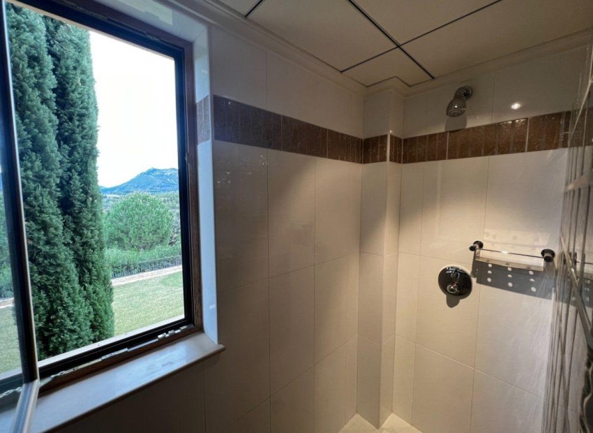 Odsprzedaż - Finca rústica - Penaguila